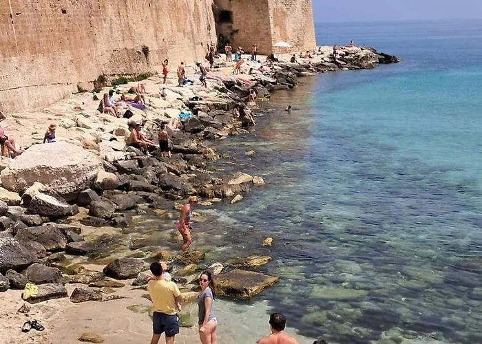 לינה וארוחת בוקר Diamantea מונופולי